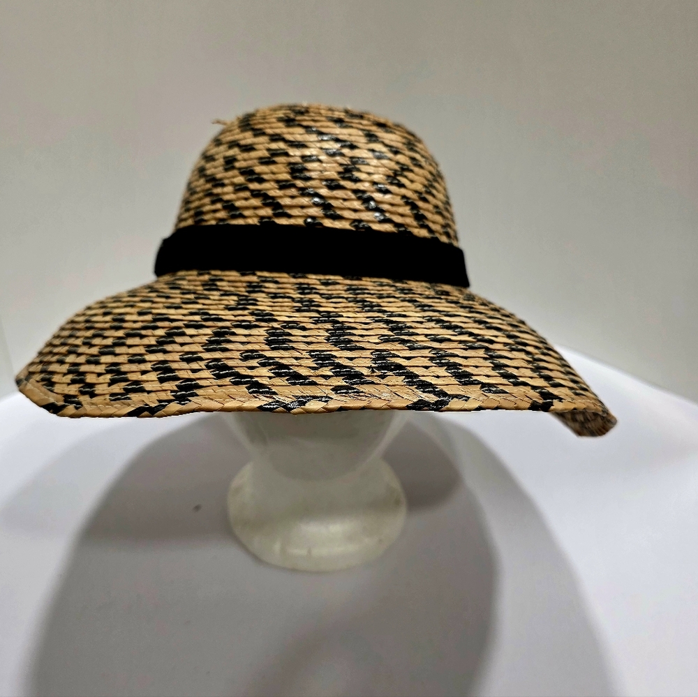 Tula Neiman Marcus Laurel Black Tan Checkered Palm Fiber Straw Sun Hat OS